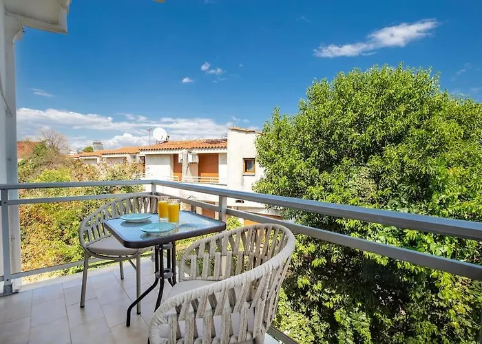 Appartement 3 *